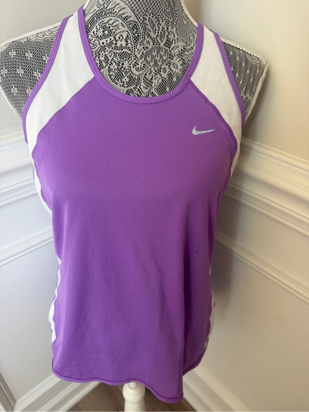 Nike Women’s Purple Racerback Tank Top Size L